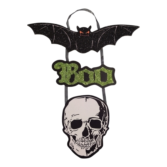 Other - Halloween Bat and Skull Wall Hanging
